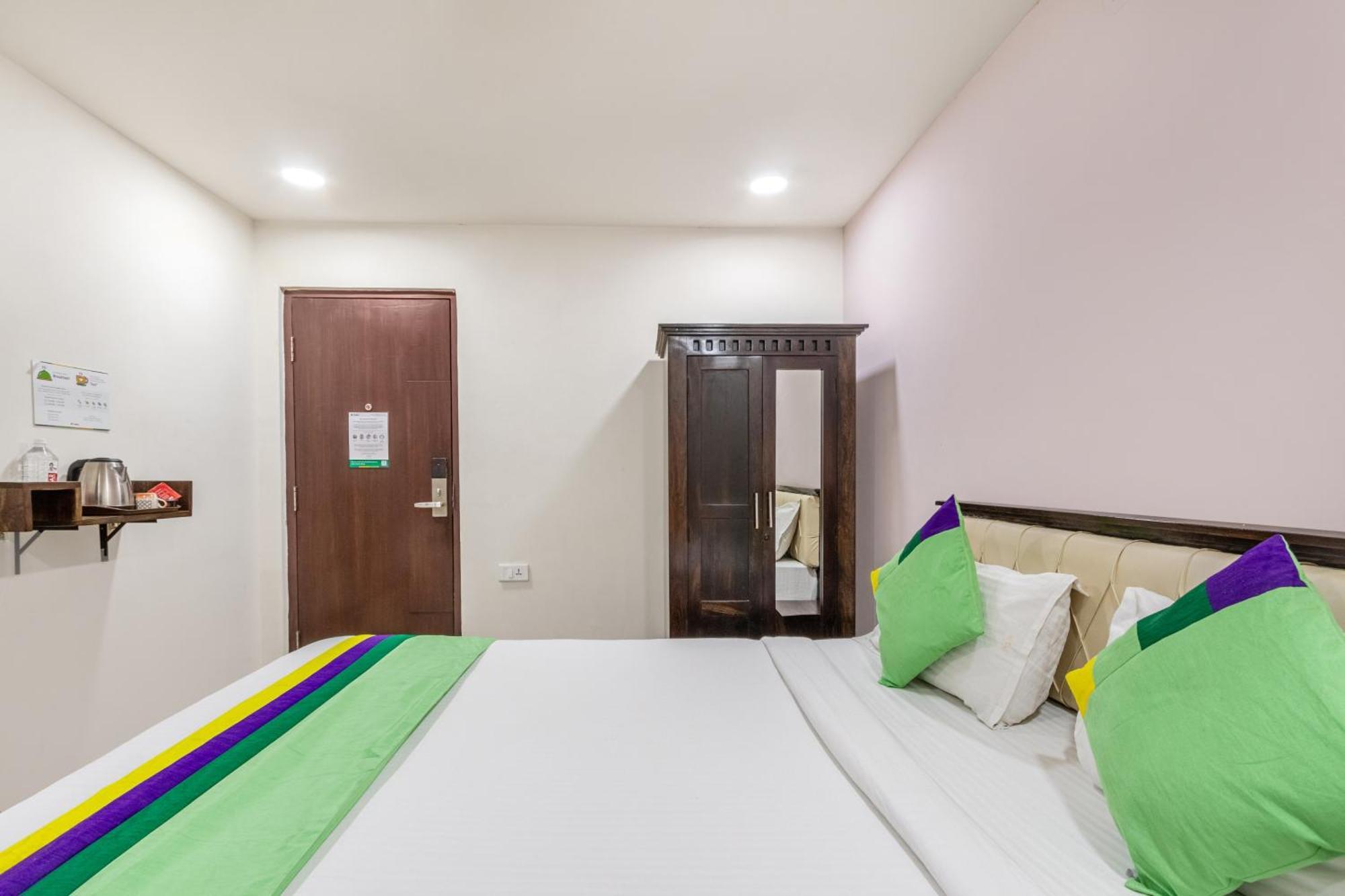 Hotel Treebo Purple Square Hajdarábád Exteriér fotografie